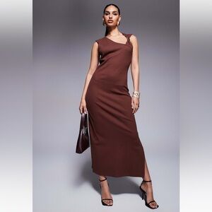 ASOS DESIGN
ribbed knit midi dress with hardware detail in chocolate